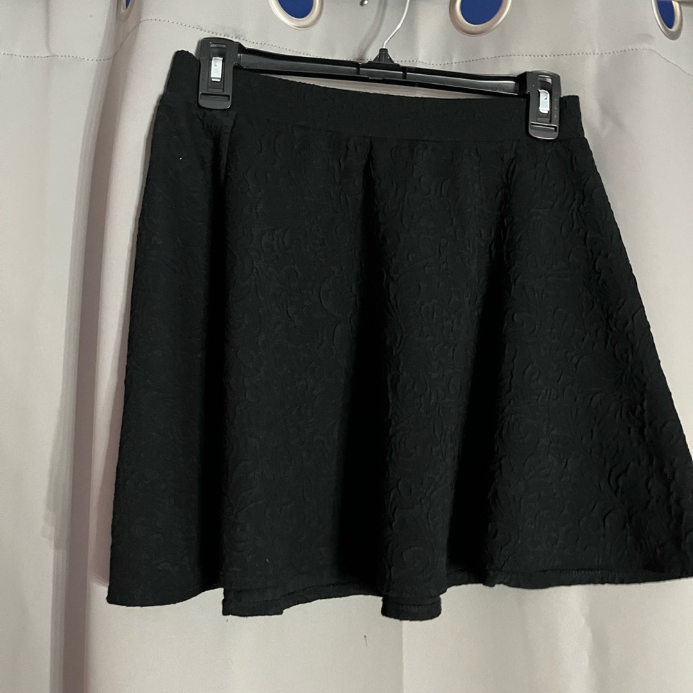 staple skirt